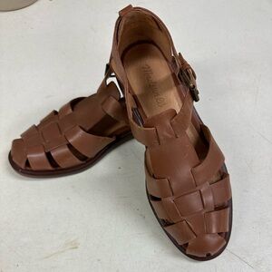Madewell Fisherman sandal.  Carmel colored leather, size 8 1/2.  Like new.